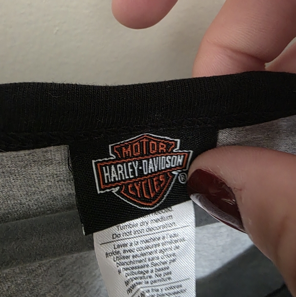 Harley-Davidson Women's Black and Gray Long Sleeve Tee - Picture 3 of 4